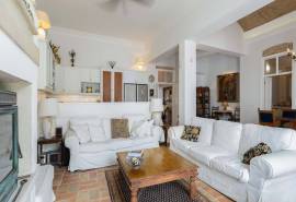 Olhão – 3 bedroom restored architectural residence with private courtyard