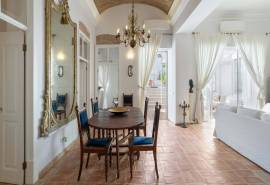 Olhão – 3 bedroom restored architectural residence with private courtyard