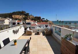 STUNNING DUPLEX WITH A 30 m² TERRACE AND STUNNING SEA VIEWS – 50 M FROM OLHOS DE ÁGUA BEACH – WITH GARAGE – VARANDAS DO MAR II