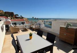STUNNING DUPLEX WITH A 30 m² TERRACE AND STUNNING SEA VIEWS – 50 M FROM OLHOS DE ÁGUA BEACH – WITH GARAGE – VARANDAS DO MAR II