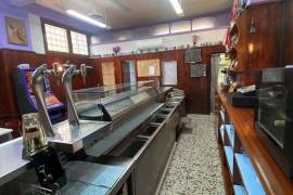 Bar for rent in the Irala neighborhood