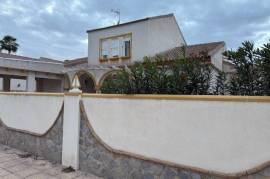 Detached villa in Orihuela, ready to refurbish