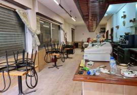 Premises for sale on Avenida Santiago