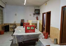 Premises for sale on Avenida Santiago
