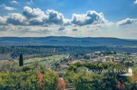 Historic property with panoramic views – Montegabbione