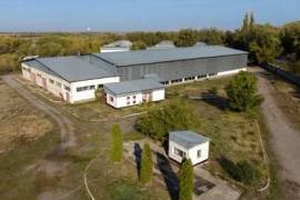 Казахстан/Алматы. Промбаза 17.2 га: 9 170 м² строений вдоль Кульджинского тракта