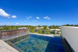 2 BEDROOM APARTMENT WITH PRIVATE ROOFTOP & SEA VIEW - RESIDENCE LE SAVOY IN PTE AUX CANONNIERS
