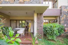 High yield. Tropical elegance in the heart of the golden triangle.