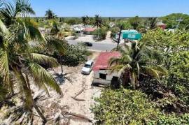 Real estate investment in front of the beach in Chelem