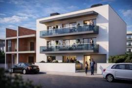 2-Bed Apartment with Private Rooftop – 1 km from Beach