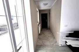 House / villa for sale 207 sqm in Crevedia