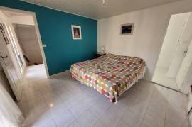 Village House With 73 M2 Of Living Space, Terrace And Cellars/workshops.