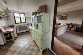 Village House With 73 M2 Of Living Space, Terrace And Cellars/workshops.