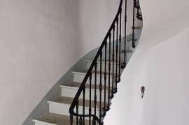 Superb Character Property With 190 M2 Of Living Space, 4 Bedrooms, 2 Bathrooms And Nice Terrace.