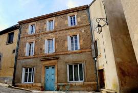 Superb Character Property With 190 M2 Of Living Space, 4 Bedrooms, 2 Bathrooms And Nice Terrace.