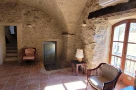 A House With Medieval Character, Offering 165 M2 Of Living Space And A Superb Terrace With Views.