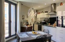 Charming Character House, Fully Renovated, With 3 Bedrooms, 2 Bathrooms, Large Garage And Private Terrace, In A Peaceful Setting