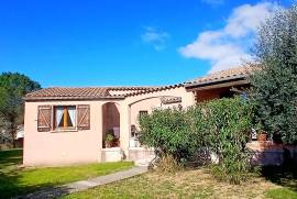 Single Storey Villa With 115 M2 Of Living Space Offering 3 Bedrooms And Garage On A Landscaped Plot Of 1200 M2 In A Peaceful Setting With Beautiful Views.