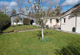 Village house for sale near Argenton sur Creuse 36