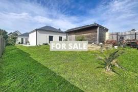 Contemporary House in Coastal Location Contemporary House in Coastal Location