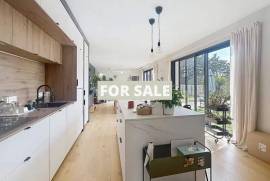 Contemporary House in Coastal Location Contemporary House in Coastal Location