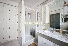 Detached House with Garden only 300m From the Beach