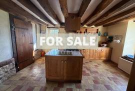 Detached Country House with Garden
