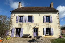 Detached Country House with Garden