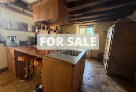 Detached Country House with Garden