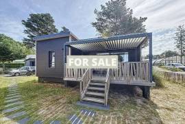Chalet with Terrace, Garden and Swimming Pool Access
