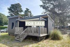 Chalet with Terrace, Garden and Swimming Pool Access