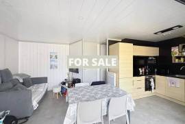 Chalet with Terrace, Garden and Swimming Pool Access