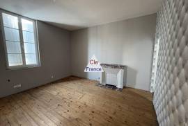 Town House With Courtyard