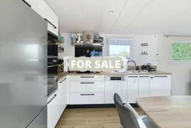Detached Chalet on Leisure Park, Ideal Holiday Home