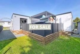 Detached Chalet on Leisure Park, Ideal Holiday Home
