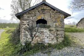 Detached Country House with Outbuildings