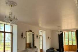 18th Century Chateau With 3 Independent Residences