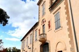 18th Century Chateau With 3 Independent Residences