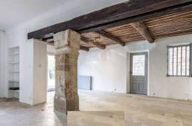 Charming House in Historique Village