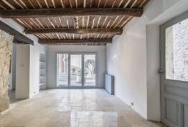 Charming House in Historique Village