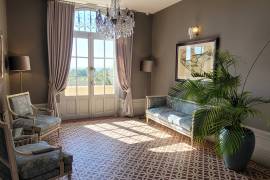 Experience Life in A Chateau in The Heart Of The Vineyards