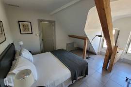Experience Life in A Chateau in The Heart Of The Vineyards