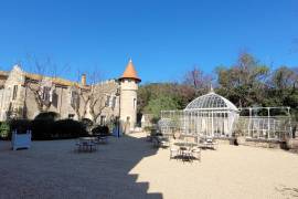 Experience Life in A Chateau in The Heart Of The Vineyards