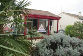 Recently Built Detached Villa with Garden