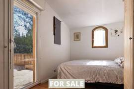 Contemporary House with Guest Accommodation Contemporary House with Guest Accommodation