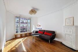 Paris Apartment in 18th Arrondissement