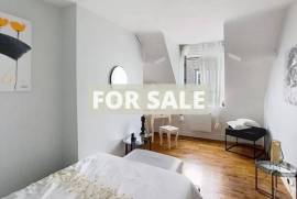 Town House With Courtyard