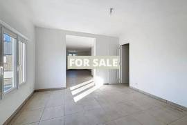 Supermarket For Sale with Apartment