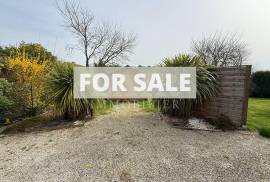 Detached House with Landscaped Garden