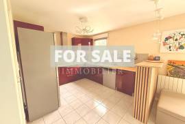 Detached House with Landscaped Garden